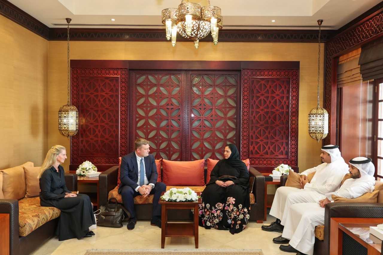 الرئيس التنفيذي للمركز الوطني للتحريات المالية تستقبل وفدًا من التحريات المالية السويسرية<